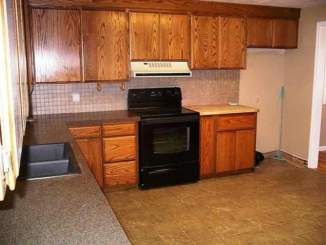 2nd image of 2602 N 28th St