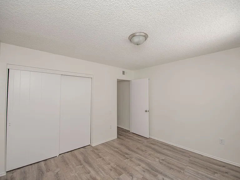 7282 La Mancha Cir — Photo 29
