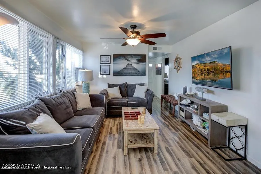 4 bed, 1620 sqft, $1,800 — Photo 3