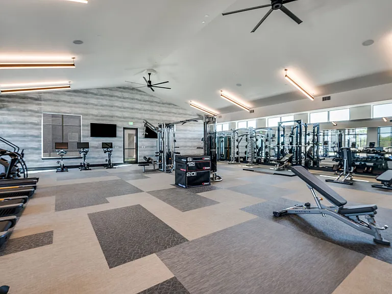7152 N State Highway 360 — Photo 10