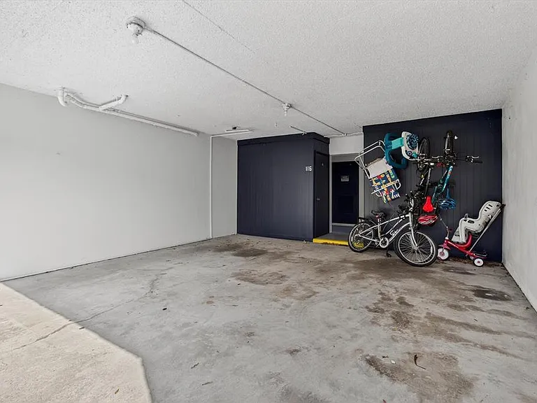 1146 King Arthur Ct #110 — Photo 74