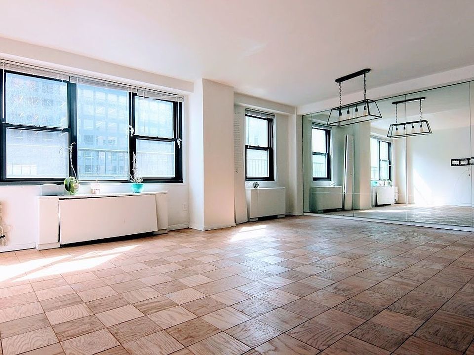 1st image of 220 E 57th St APT 18B