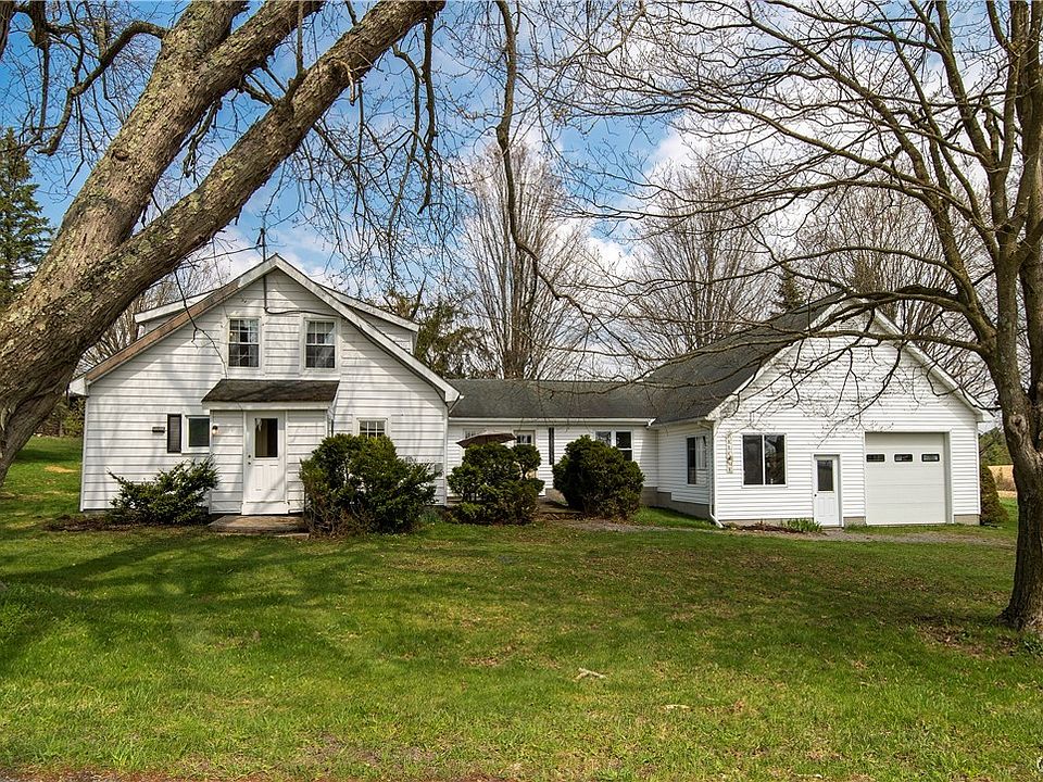 1st image of 434 McKoons Rd