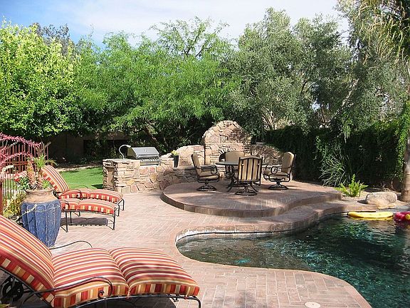 2nd image of 8021 E Del Caverna Dr