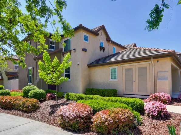 305 Cezanne Ln, Folsom, CA 95630