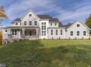 2 Merry Hill Ct, Baltimore, MD 21208