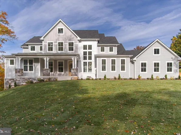 2 Merry Hill Ct, Baltimore, MD 21208