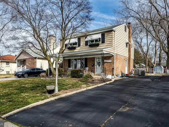 454 Lawnton Ter, Holmes, PA 19043