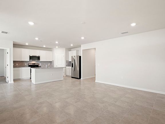 Gathering room with plenty of room for entertaining