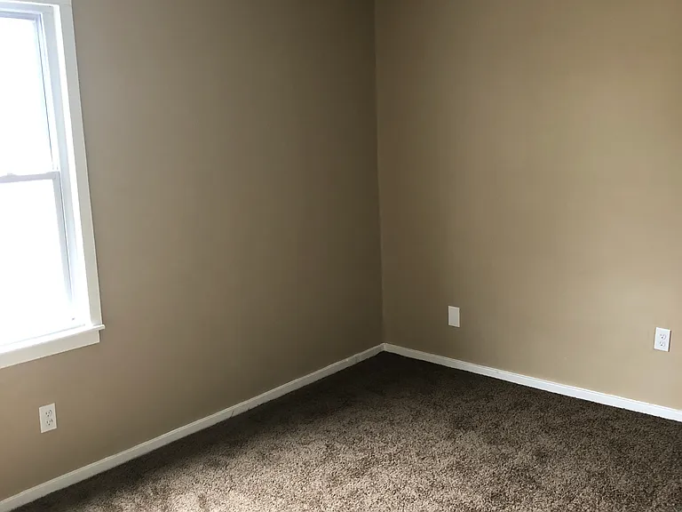 2342 Beech Ave — Photo 7