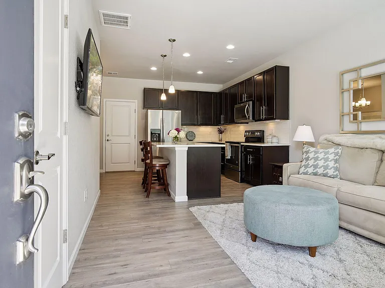 15516 W 64th Loop E — Photo 2