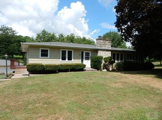 327 Park Dr, Hamilton, IL 62341
