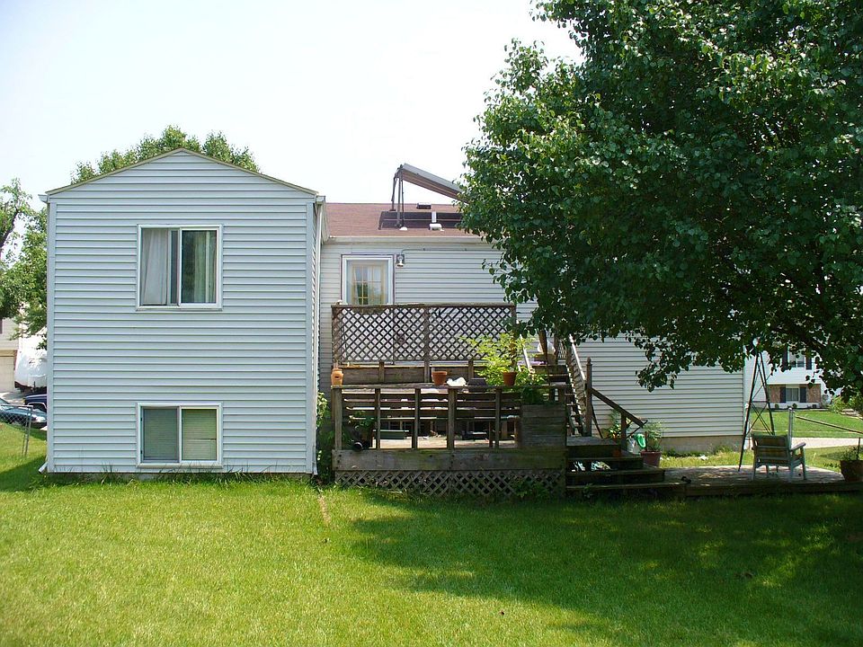2nd image of 143 Schloss Ln