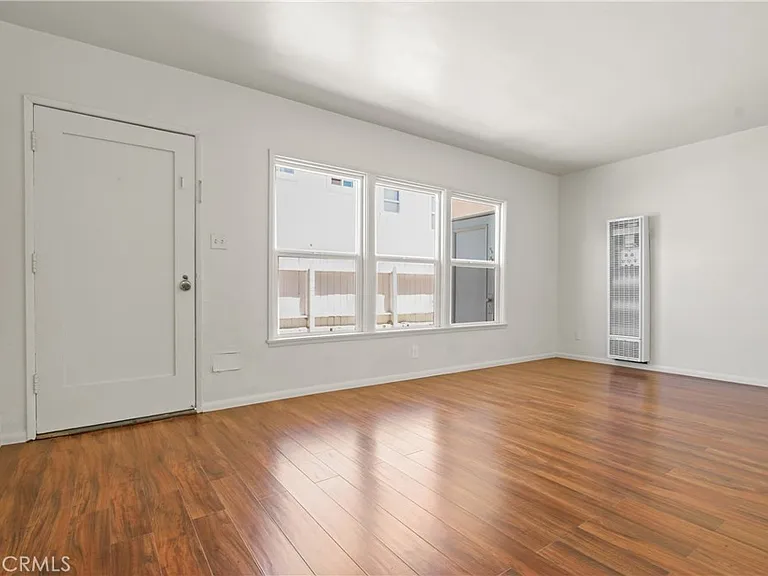530 Shepard St — Photo 3