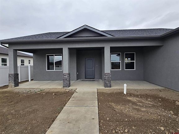 3rd image of 15083 Silver Belle Street