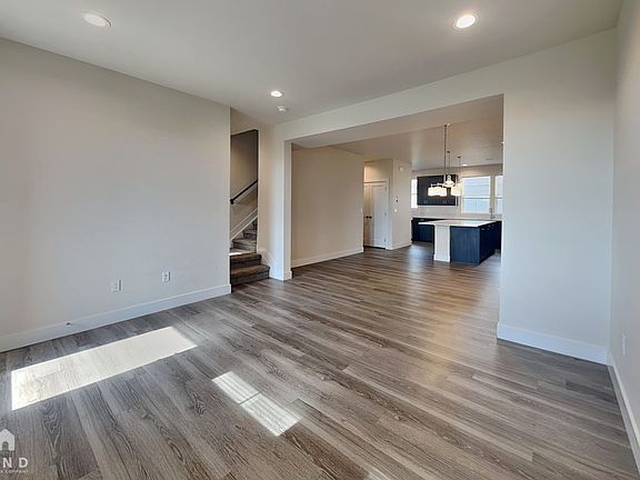 3rd image of 10328 Milwaukee Cir