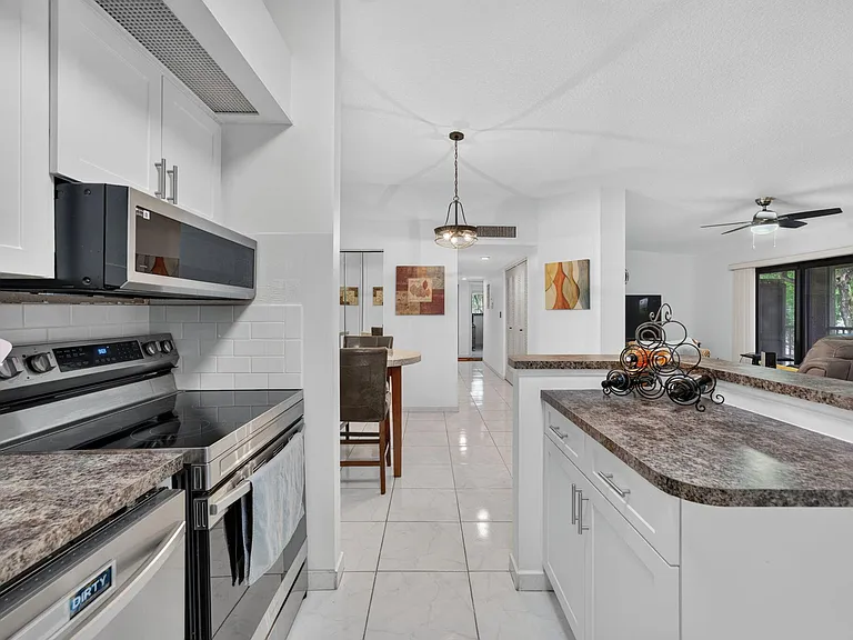 9474 S Belfort Cir #206 — Photo 7