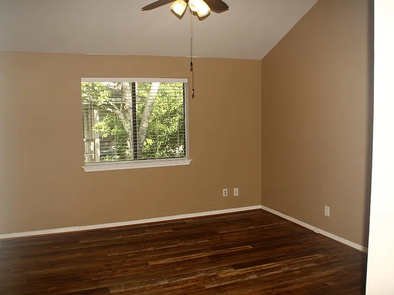 Large spacious master bedroom
