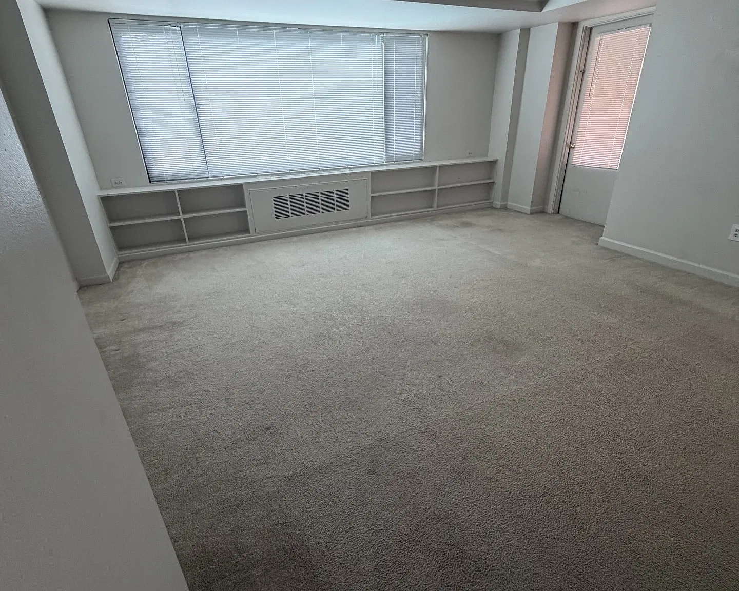 1 bed, 716 sqft, $1,800 — Photo 1