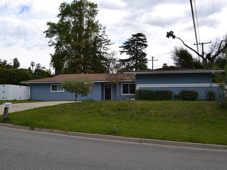 1st image of 1620 Berkshire Dr