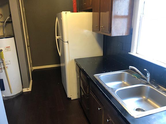 2nd image of 284 Osage Ct