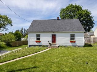 207 E Roswell Ave, Nedrow, NY 13120