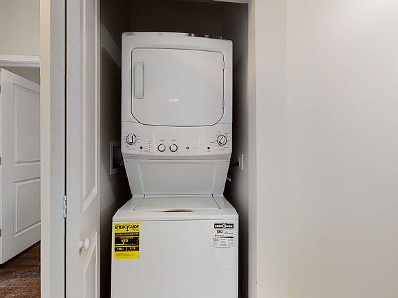 3rd image of 2038 W Estes Ave #2