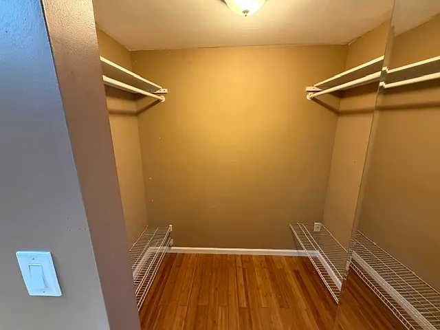 3 bed, 2.5 bath, 2100 sqft, $3,000 — Photo 3