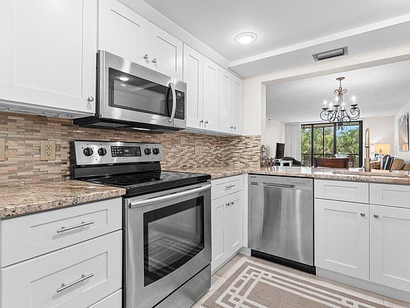 3rd image of 2070 Homewood Boulevard #4140