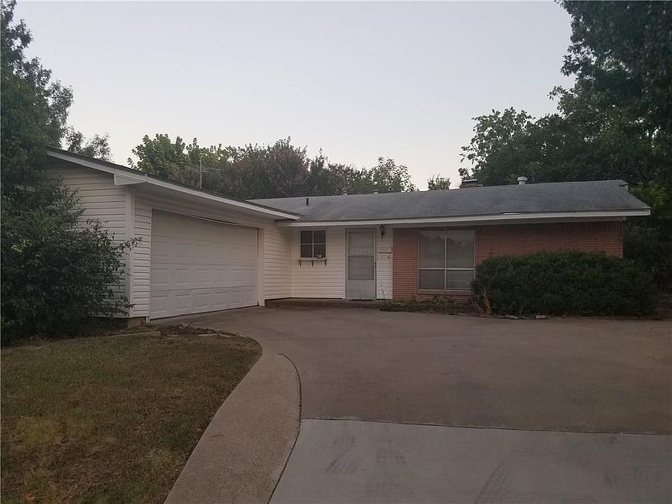 1st image of 4613 S Dr W