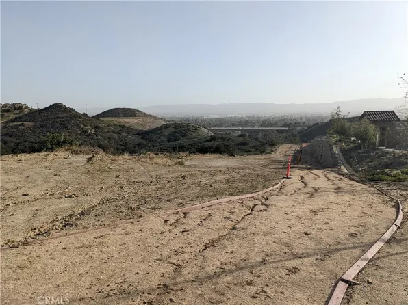 26 Coya Trl #82, Chatsworth, CA 91311