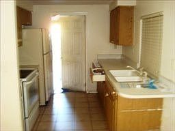3rd image of 10921 Citrus Dr