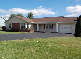 148 Cardinal Ave, Princeton, WV 24740