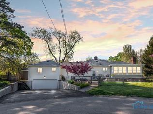 2249 Wildwood Blvd, Toledo, OH 43614