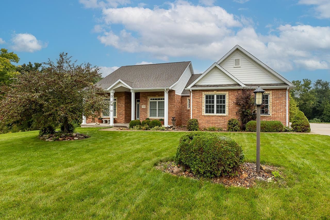 17122 Daisy Trl, Dubuque, IA 52001 MLS 148141 Zillow