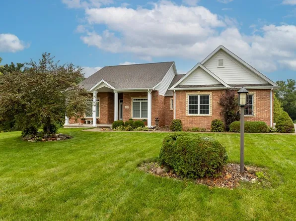 17122 Daisy Trl, Dubuque, IA 52001