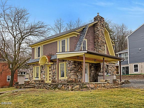 2nd image of 2359 Riverside Dr S