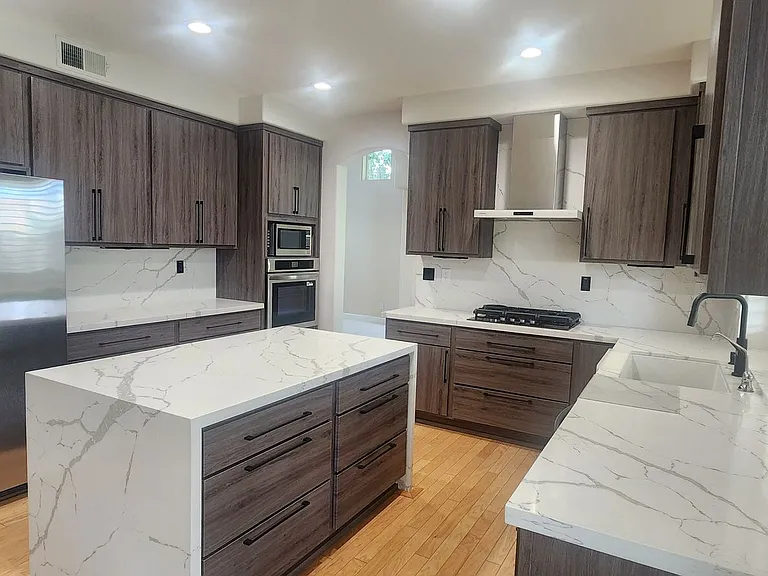 9736 Country Falls Ln — Photo 9