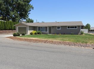 203 N 81st Ave, Yakima, WA 98908