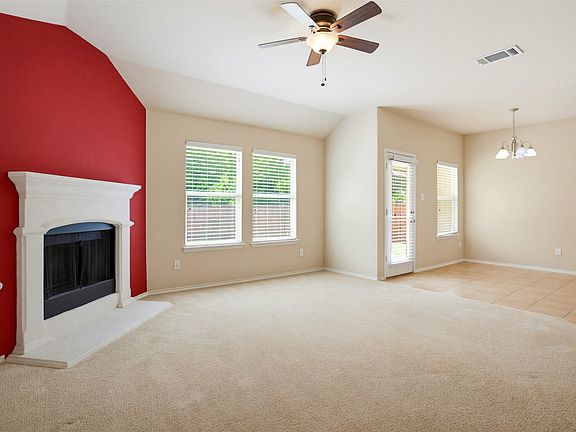 4th image of 904 Buffalo Creek Dr