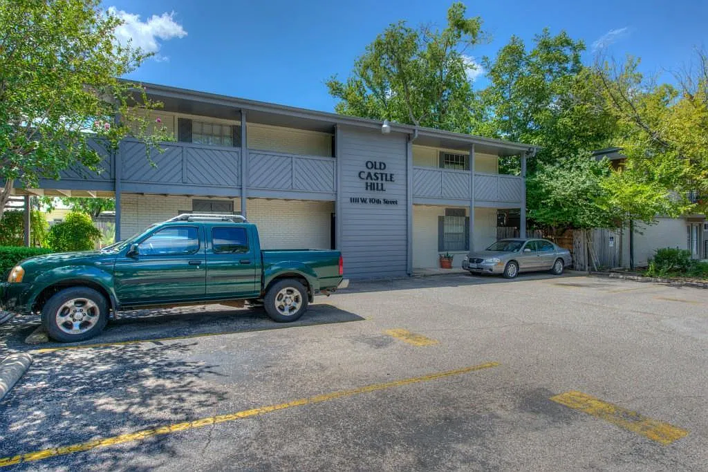 1 bed, 1.0 bath, 341 sqft, $1,000 — Photo 2