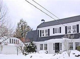 334 Parklawn Dr, Rocky River, OH 44116