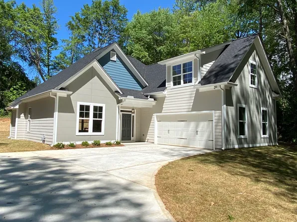 404 W White Steet, Carrollton, GA 30117