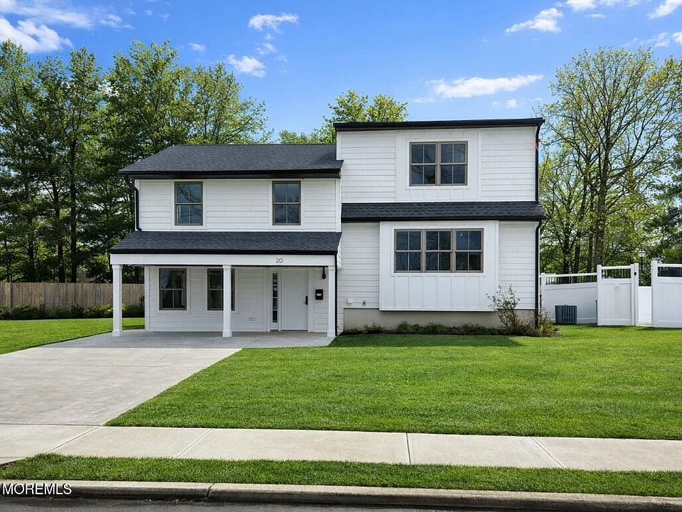 1st image of 20 Roslyn Dr