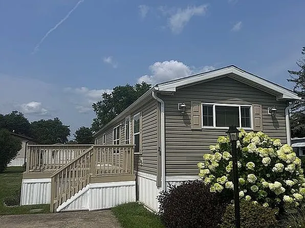 26 Evergreen St, Bath, NY 14810