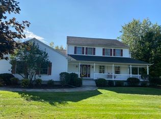 12 Country Club Dr, East Longmeadow, MA 01028