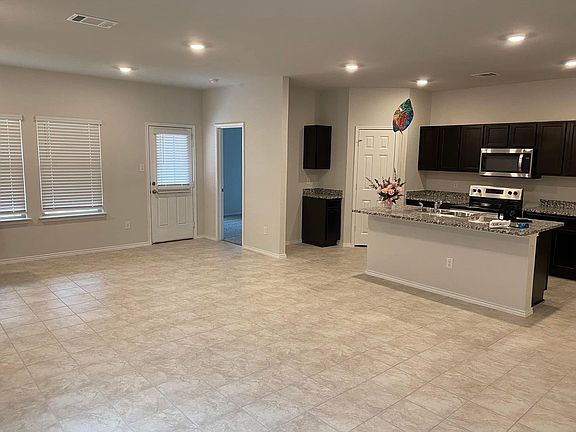 3rd image of 9509 Murandy Dr