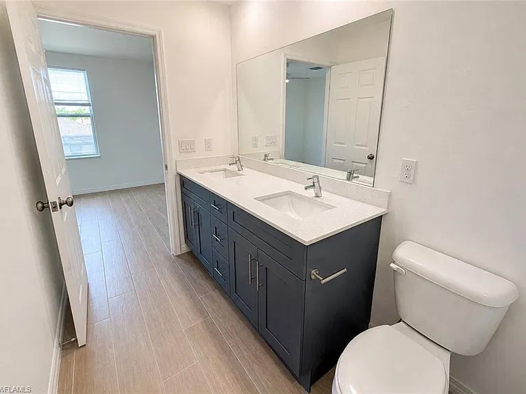 3815 Chiquita Blvd S — Photo 37