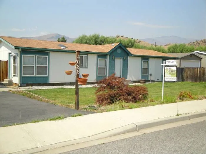 4088 Bluecrest Dr photo 1