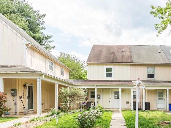 3rd image of 11804 Roan Ln